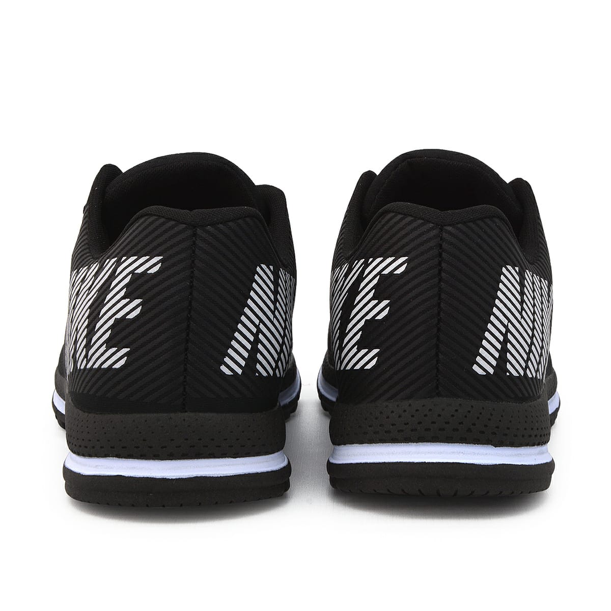 Tênis Nike Zoom Bondi 6 - Preto/Branco